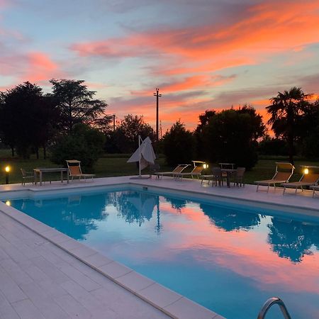 Hotel Le Ville Modena Buitenkant foto