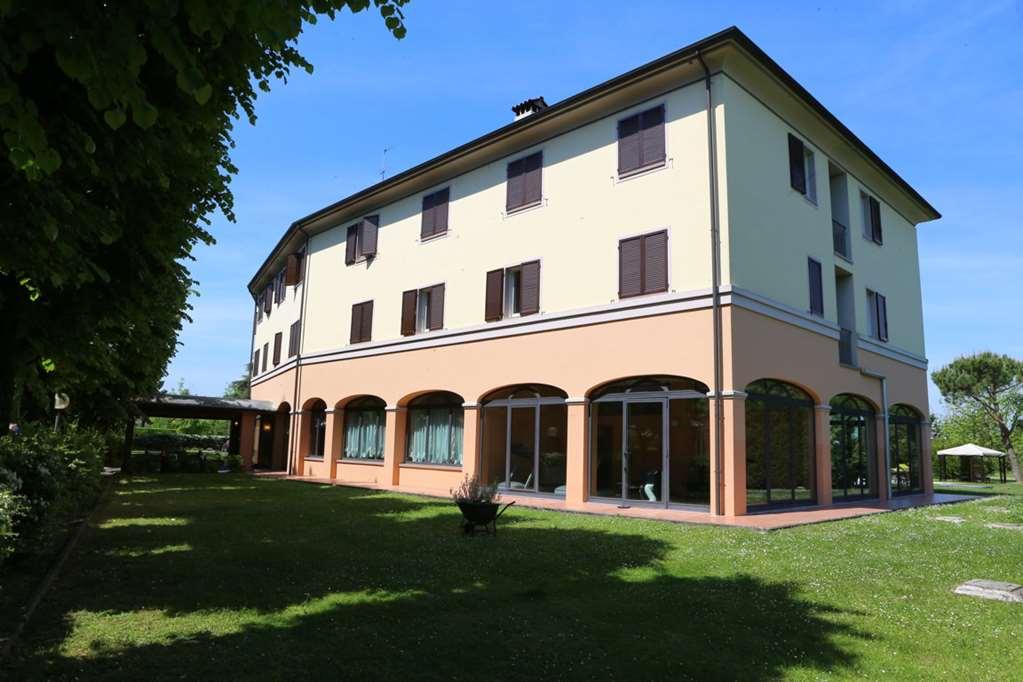 Hotel Le Ville Modena Buitenkant foto